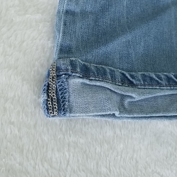 Soft Capri Denim - Picture 5 of 8